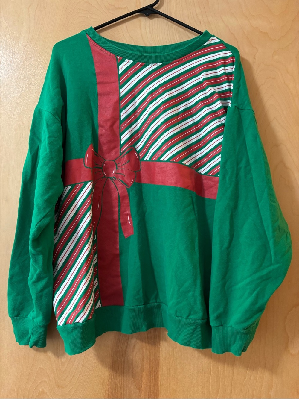 Motherhood Maternity Green, Red, and White Holiday Present Crewneck Sweater